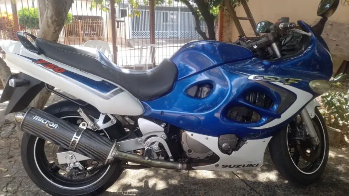 Suzuki GSX F 750
