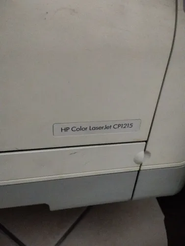 Impressora colorida Hp laser1215