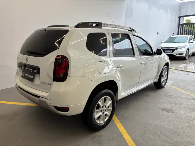 Renault Duster Dynamique 2.0 Hi-flex 16V Aut. 2016