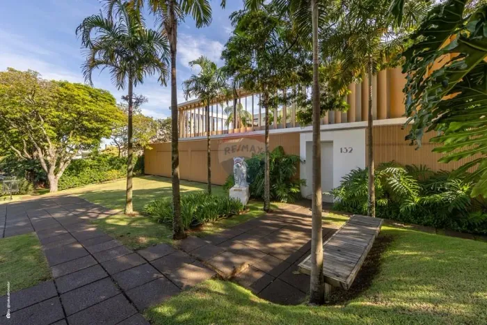 Residência de Altíssimo Padrão com Arquitetura Exclusiva  Projeto Otto Felix - Village Vis