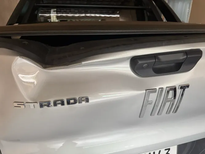 Vendo tampa traseira Fiat Strada ano 2024 - Modelo 2025