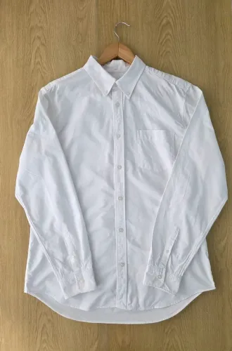 camisa gap the modern oxford branca xg