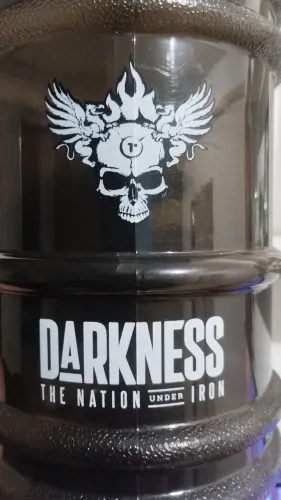 Galão garrafa Darkness academia 2.2 LTS..conservada