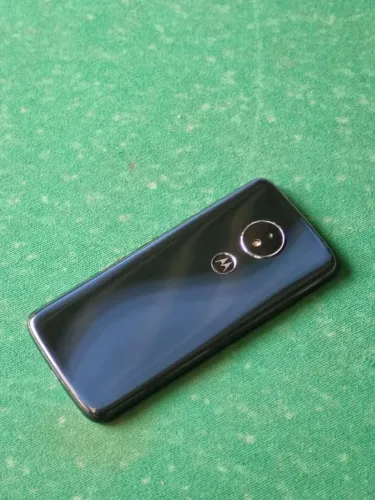 Moto G6 Play ótimo estado.