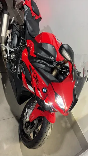 BMW S1000rr 23/24 3.250km Rodados
