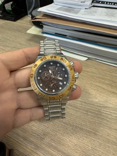 Vendo Relógio invicta.