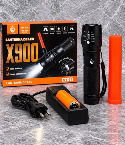 Lanterna tática de LED