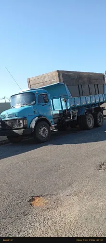 Caminhão truck caçamba