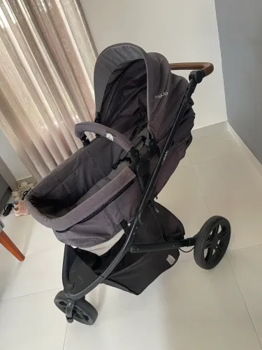 Carrinho de bebê Kiddo Moisés