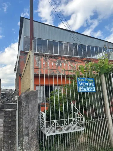 Térrea para venda possui 522 metros quadrados com 3 quartos em Vila Mercês - Carapicuíba -