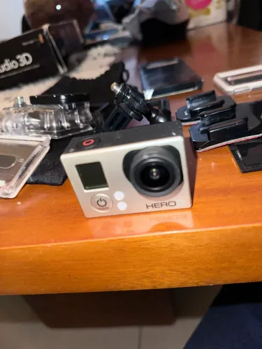 GoPro HERO3 + Kit de Acessórios Completo