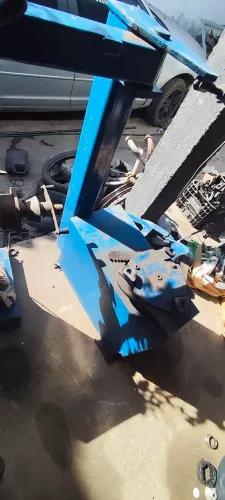 Máquina desmontar pneu