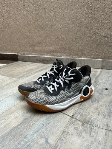 Tênis Nike Basquete Masculino Tam. 42 - Confortável