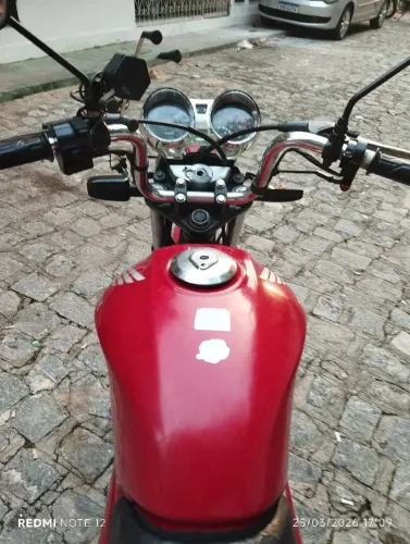 Vendo ou troco essa 150 só uso pra ir e voltar ao trabalho 