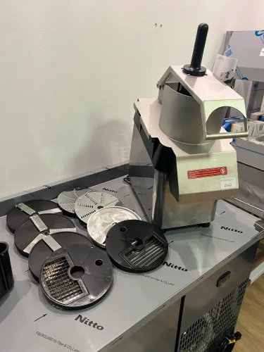 Multiprocessador de alimentos com 9 discos com disco de cubos novo