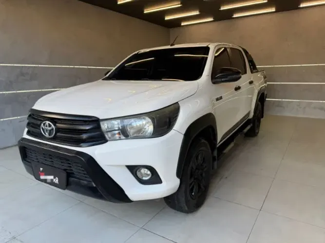 Toyota Hilux CD SR Chall. 4X4 2.8 TDI Dies Aut. 2018