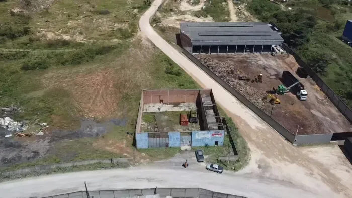 Vendo imóvel em área industrial