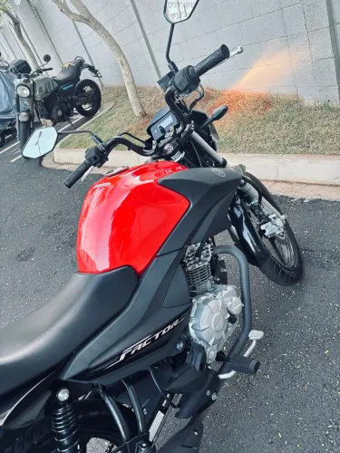 Moto Yamaha factor 125 2023