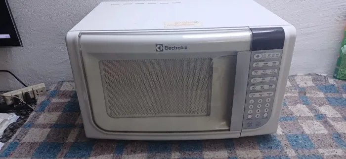 Microondas Electrolux 31 litros 220v