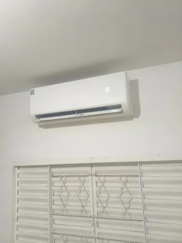 Ar inverter 12 BTUs novíssimo 1700