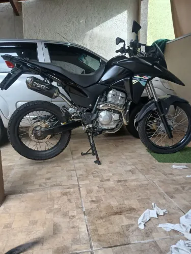 Cavalete central CHAPAM xre 300 2009 a 2023 faço envio se necessário 