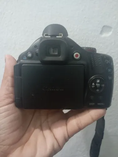 Camera digital Canon com deifeito 