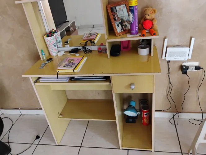 Penteadeira/Escrivaninha 