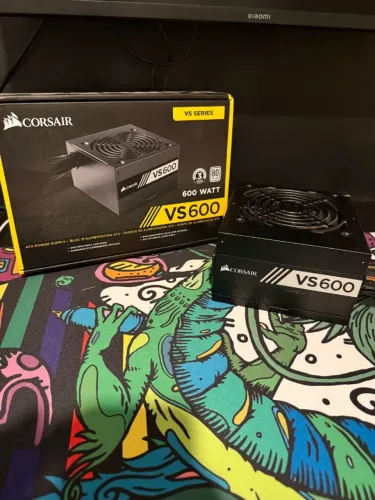 Fonte Corsair VS600 600W 80 Plus White na caixa usada - Excelente estado