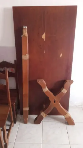 Mesa de Madeira /6 cadeiras