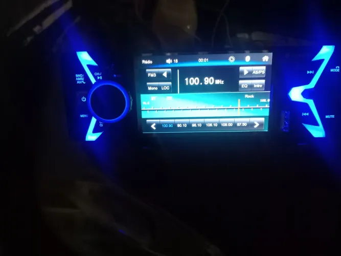 Rádio automotivo