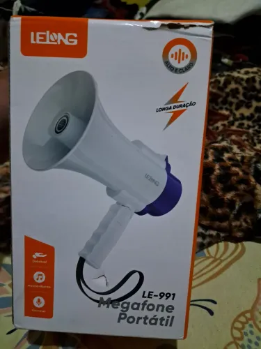 Vendo Megafone Portátil Recarregável Quem Se Interessa Chama no Zap *