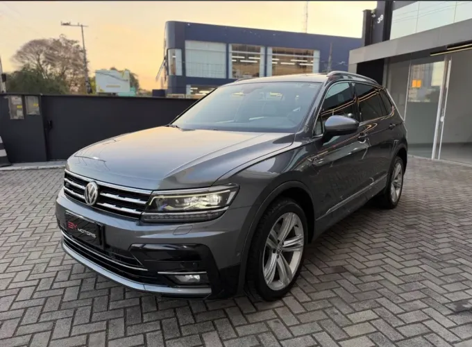 Volkswagen Tiguan Allspac R-line 350 TSI 2.0 4X4 2018