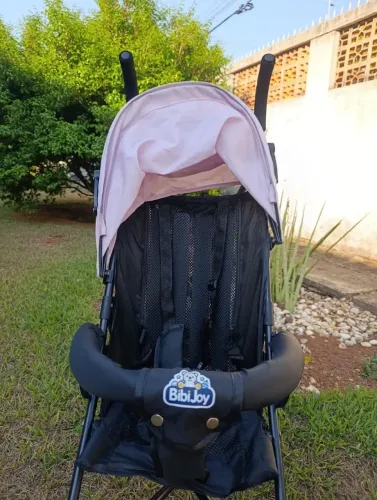 Carrinho guarda chuva