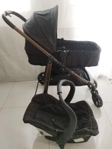 Carrinho de bebê Galzerano