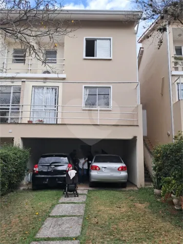 SOBRADO EM CONDOMINIO FECHADO NA VILA SÃO FRANCISCO COM 04 DORMITÓS, 03 BANHOS E 04 VAGAS