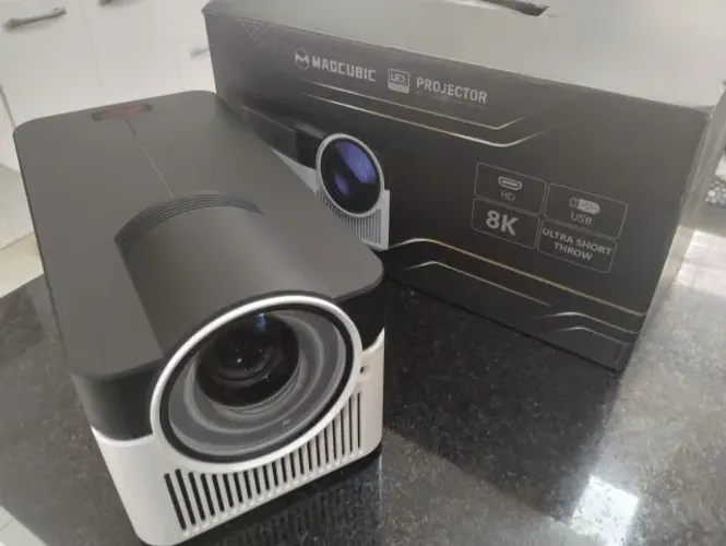 Projetor HY 450