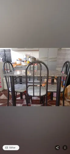 Mesa de mármore