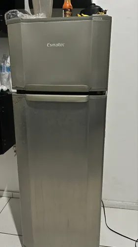 Vendo geladeira em Lauro 