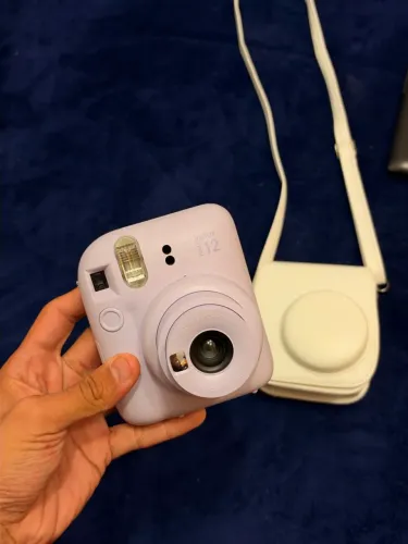 VENDO - CÂMERA INSTANTÂNEA FUJIFILM INSTAX MINI 12