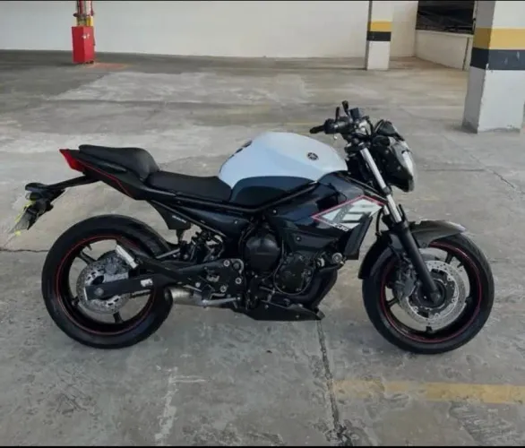 Yamaha XJ6