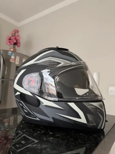 Capacete Peels Icon Pista 