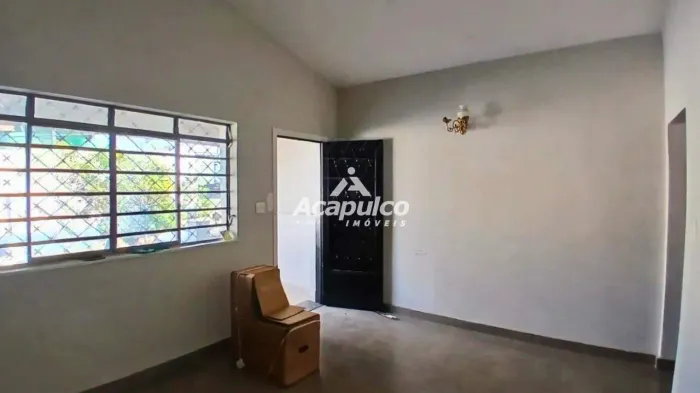 Casa para alugar com 02 quartos no Jardim Santana em Americana/SP.