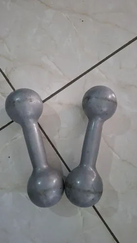 Par de alteres emborrachado de 5kg cada