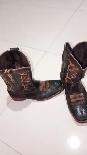 Bota masculina Lost cowtry e conjunto de 3 fivelas mais cinto