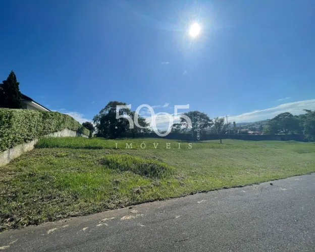 Excelente terreno à venda no condomínio Terras de São José em Itu com 2175m2 de área útil.