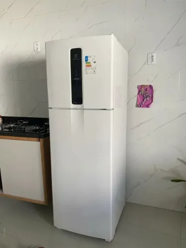Geladeira Eletrolux  com nota fiscal 