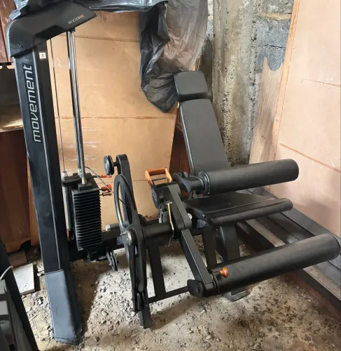 Cadeira Extensora/Flexora MOVEMENT EDGE Oportunidade!!! Alto Padrão!!!