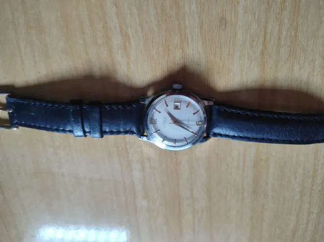 Relógio lanco Suisso a corda Original tudo funcionando perfeitamente NAO ENVIO