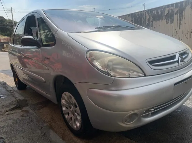 SUCUATA PARA RETIRADA DE PEÇAS CITROEN XSARA PICASSO EX 2003