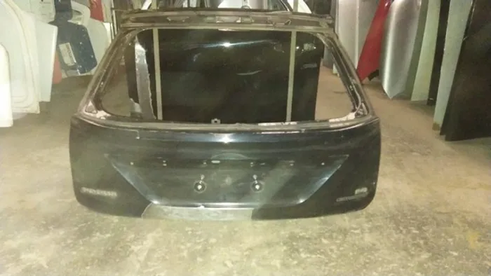 Tampa Traseira Ford Focus Hatch 2009 2010 2011 2012 2013